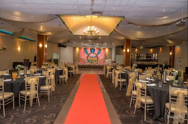  Ampia Sala da Ballo per Grandi Ricevimenti e Eventi Culturali 