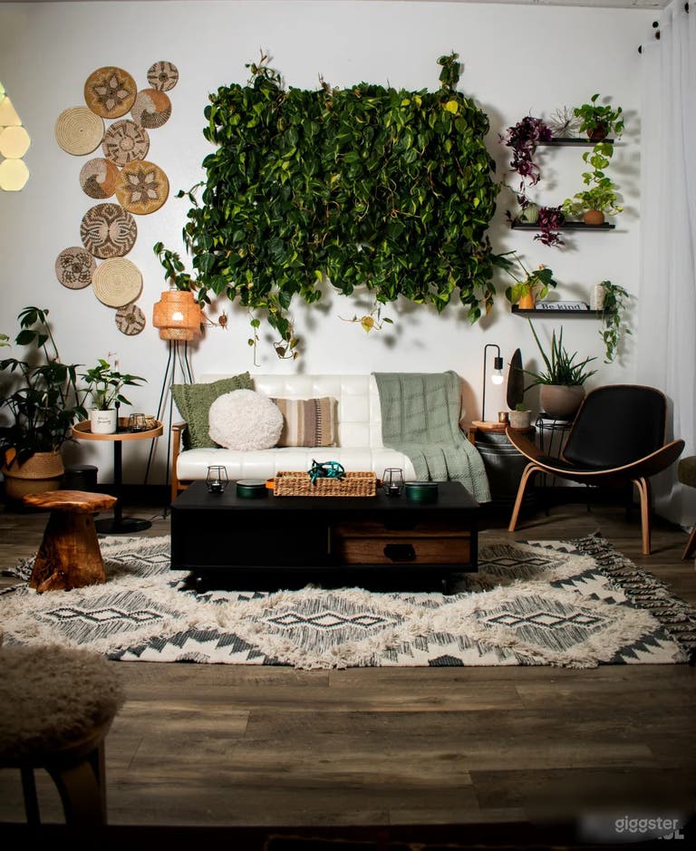  Sitting areas for couple or groups. Multiple couch &amp; seating areas to film multiple episodes in one sitting. 