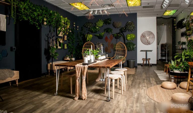  Picnic, bistro &amp; other tables available for various configurations. 