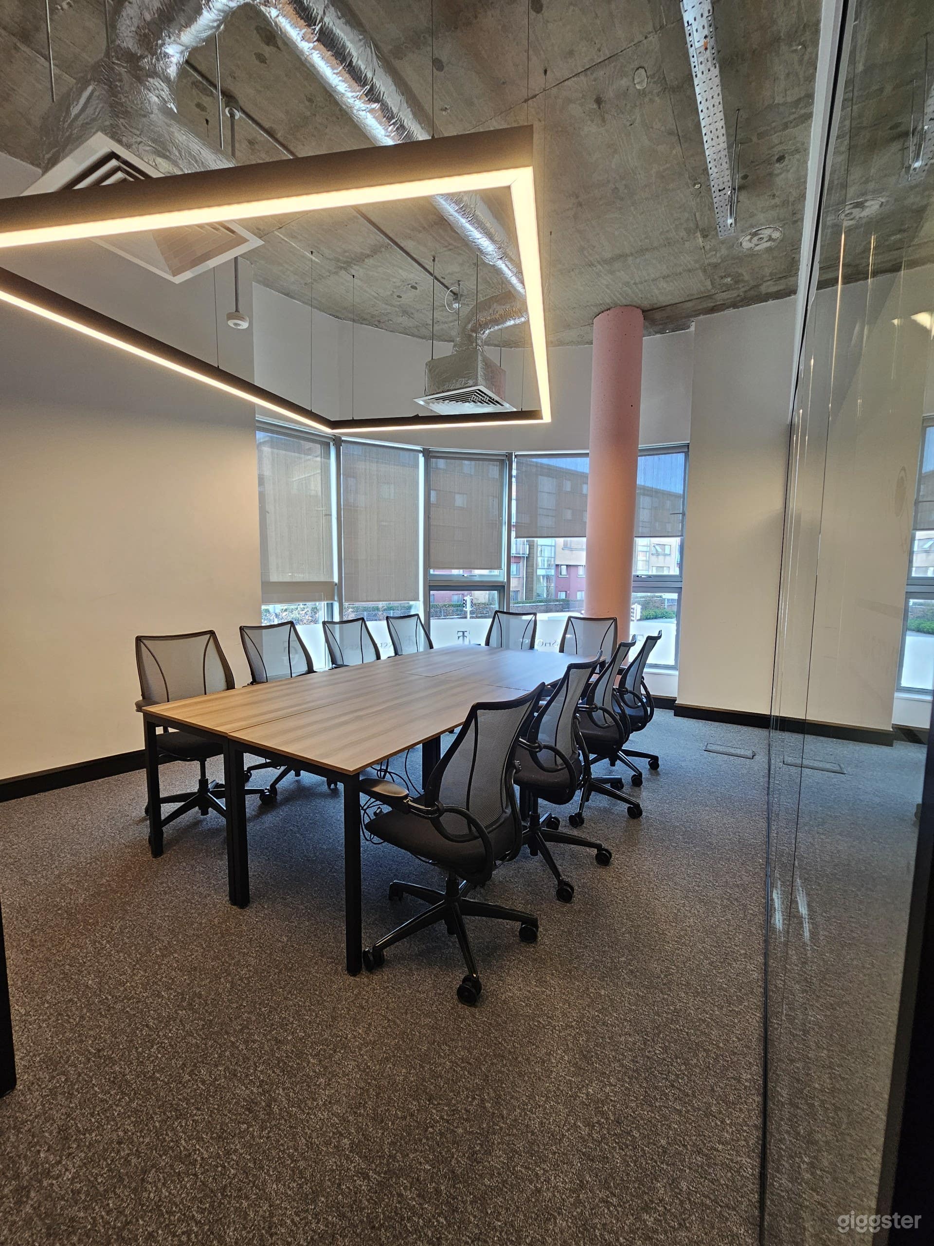 Blackrock Conference Room – 10 Seater Photo 4