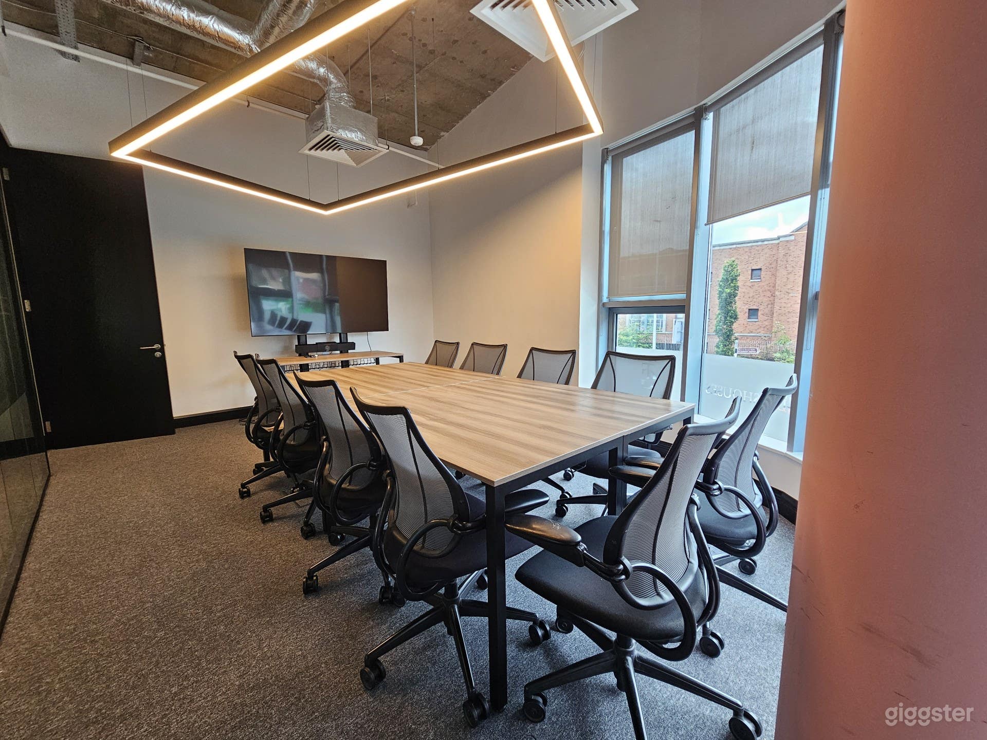 Blackrock Conference Room – 10 Seater Photo 1