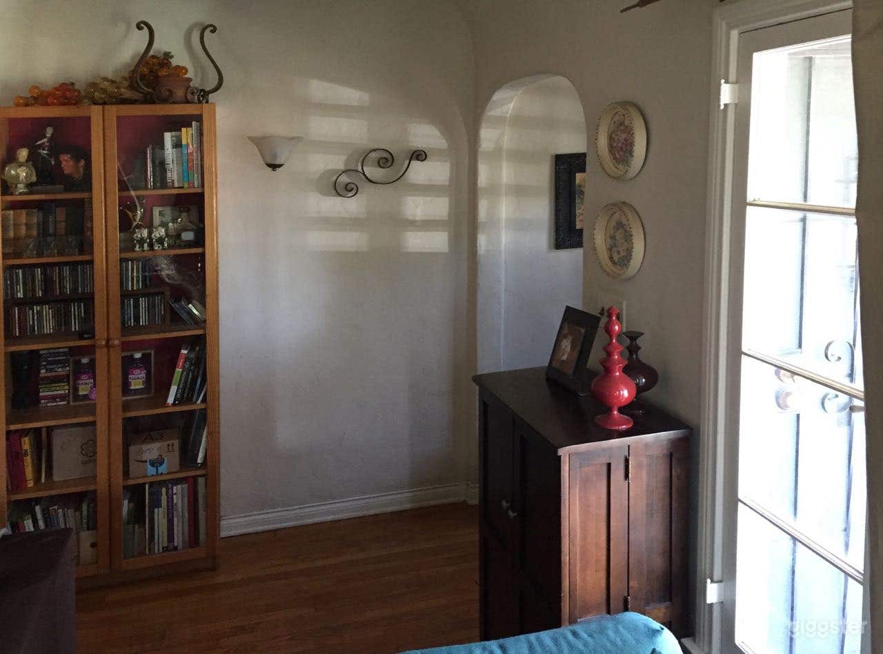 Milo Terrace Foyer (note: this room is painted gold now)