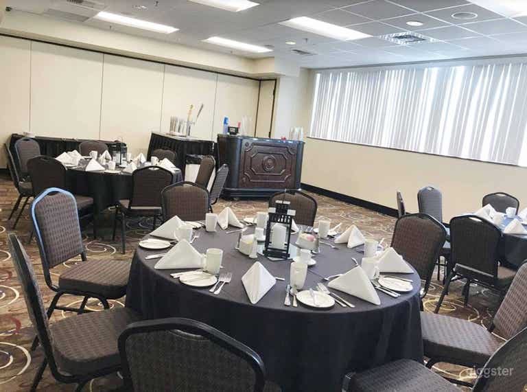  Contemporary Hotel Ballroom in Lincoln  