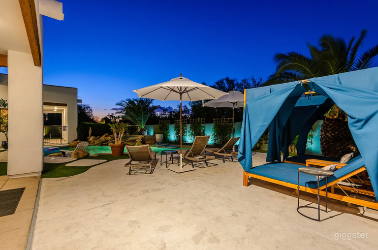  Modern Desert Masterpiece of Architecture 