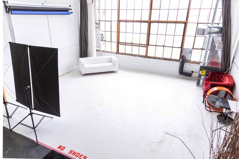 Industrial Daylight Photo Studio near Downtown 