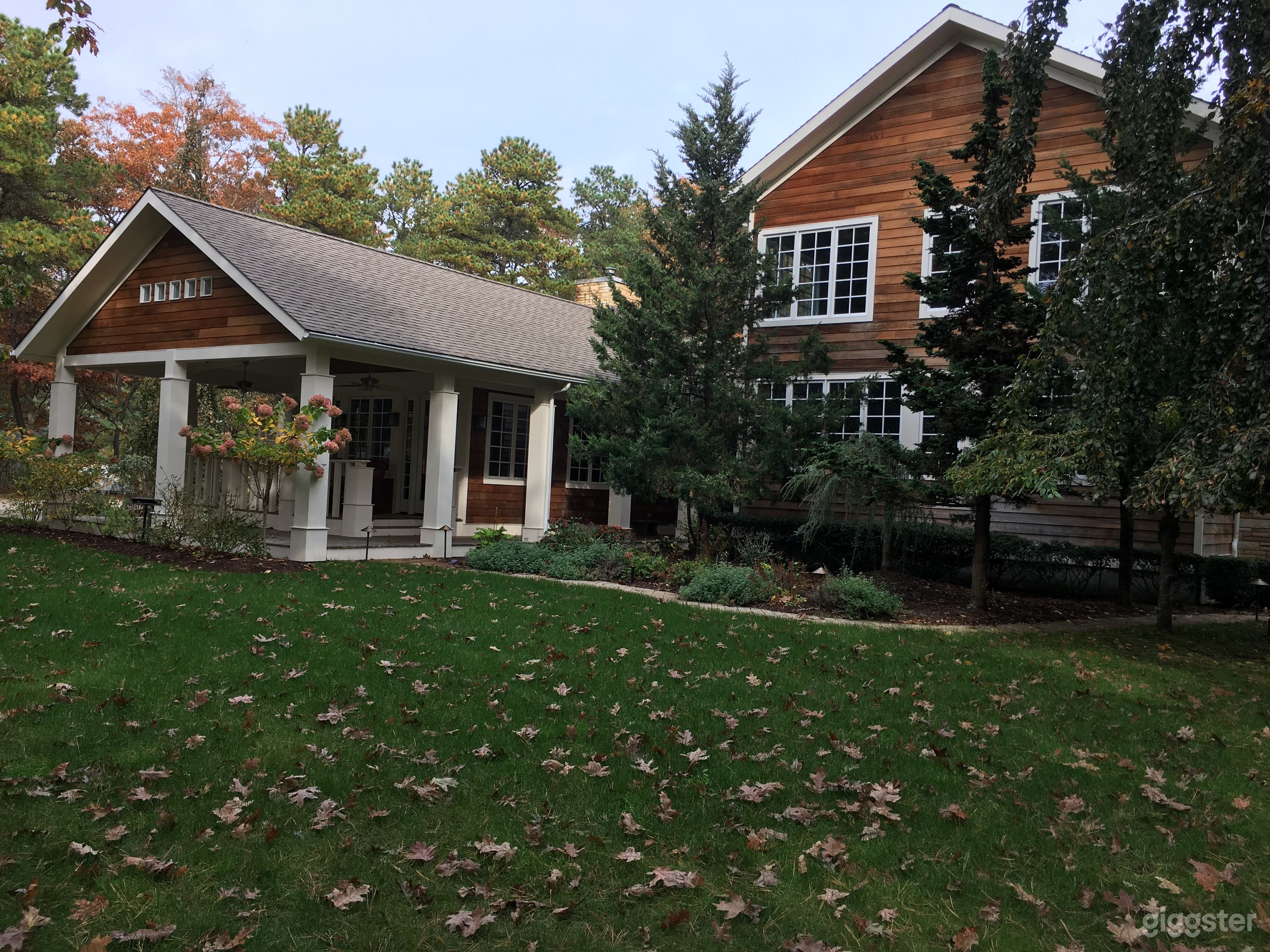 Front birwof post modern craftman’s style 