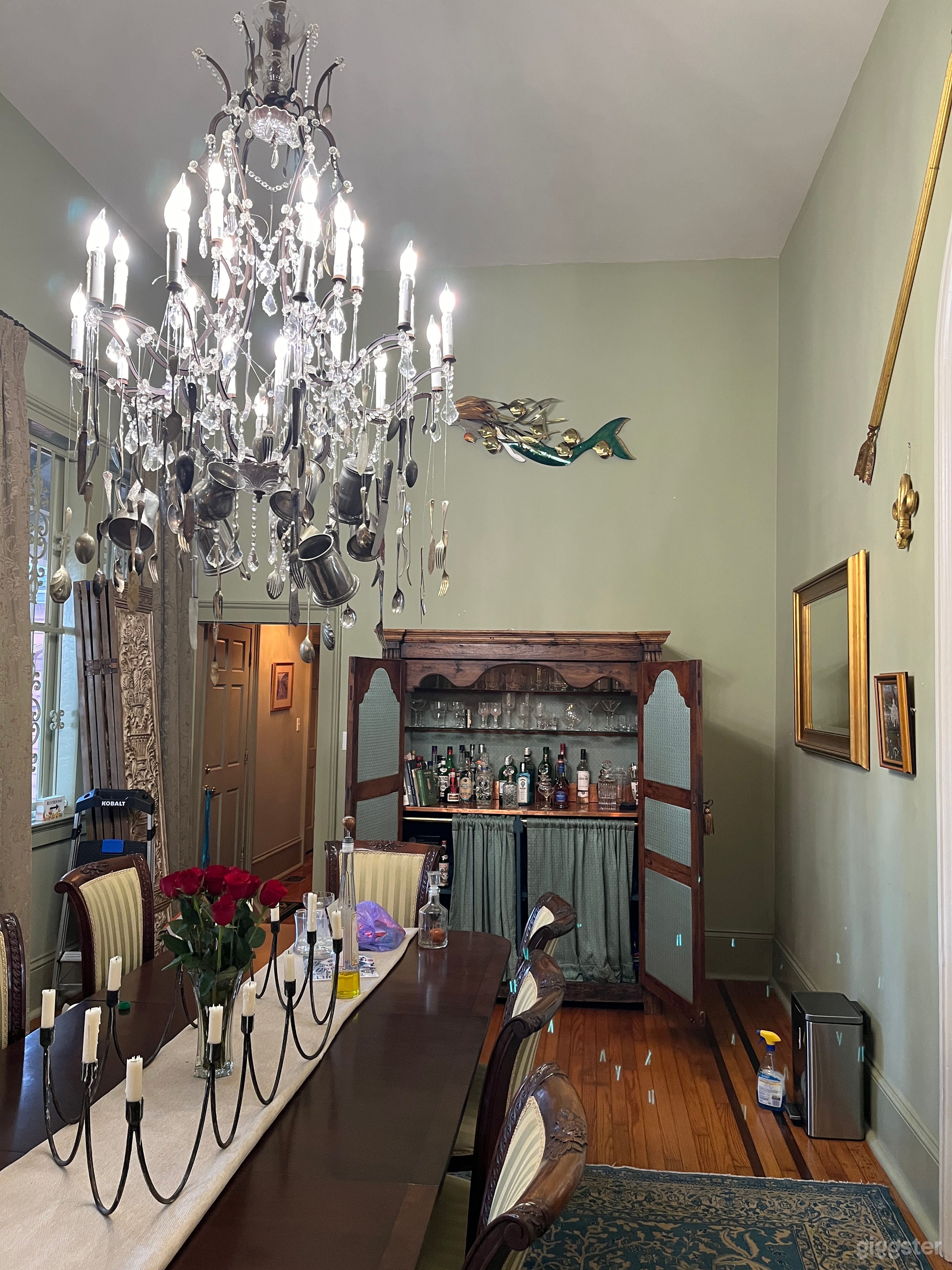 Beautiful Italianate style mansion Photo 2