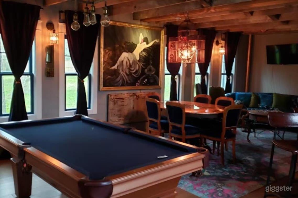 The Birdcage Saloon Photo 2