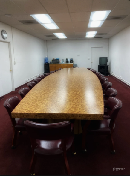  Well-Equip Conference Room in Downtown Lancaster 