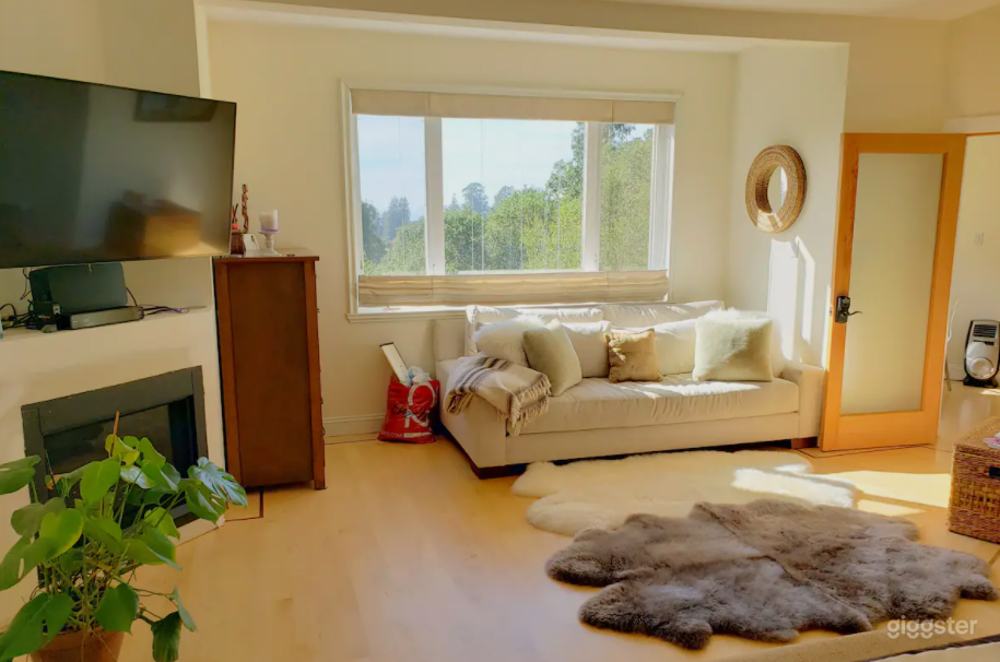 Chic &amp; Exclusive Home in Private Tranquil Setting Photo 4