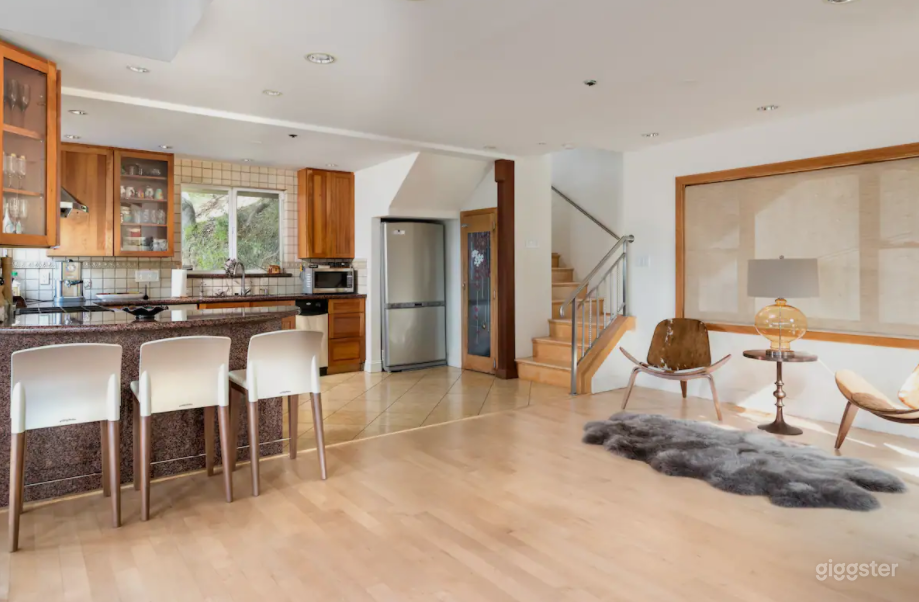 Chic &amp; Exclusive Home in Private Tranquil Setting Photo 1