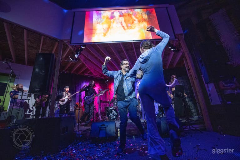  Dancing and stage in front of screen 