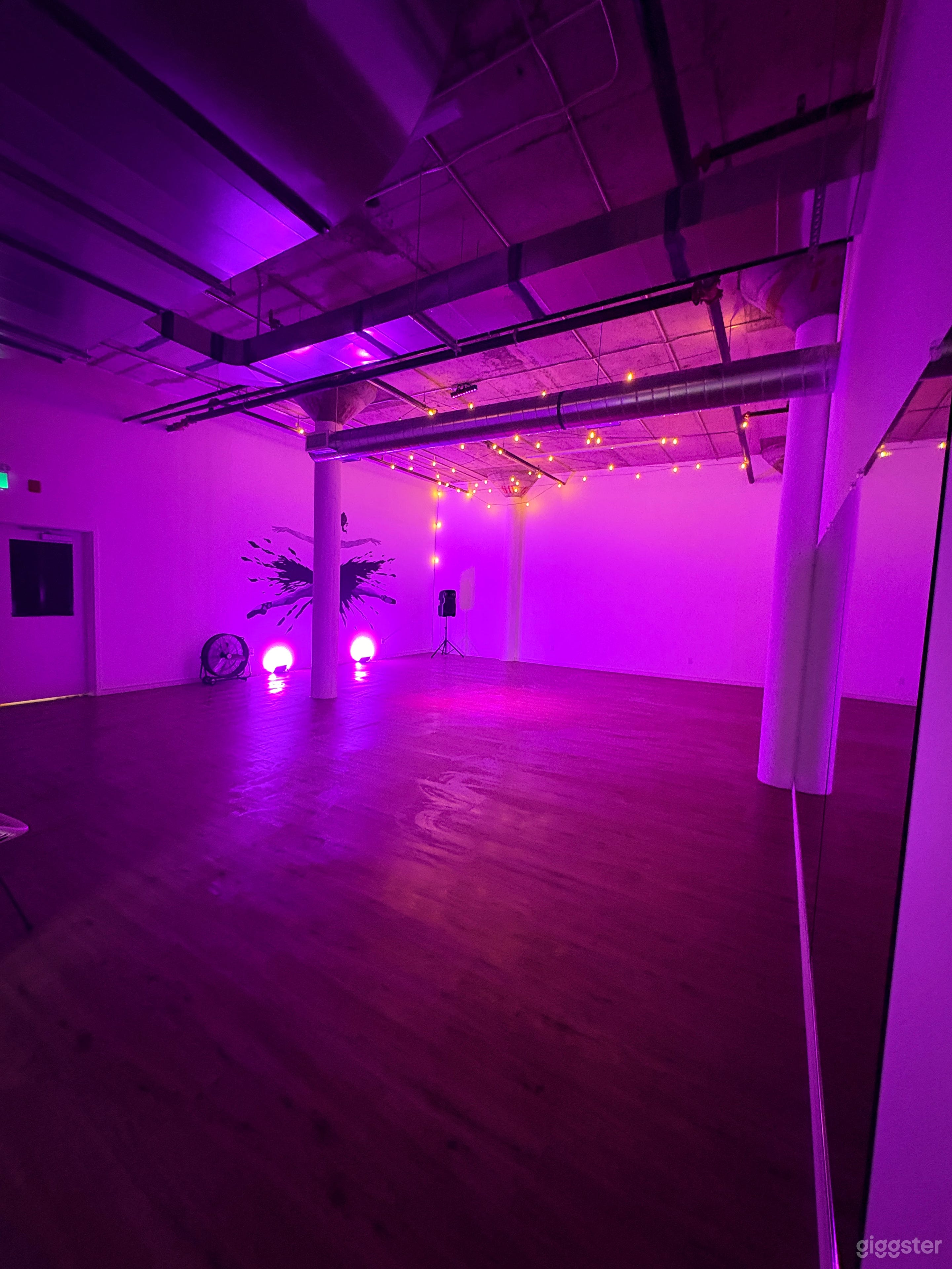 Industrial Event - party  Room for Up to 30 People ✨ Photo 3