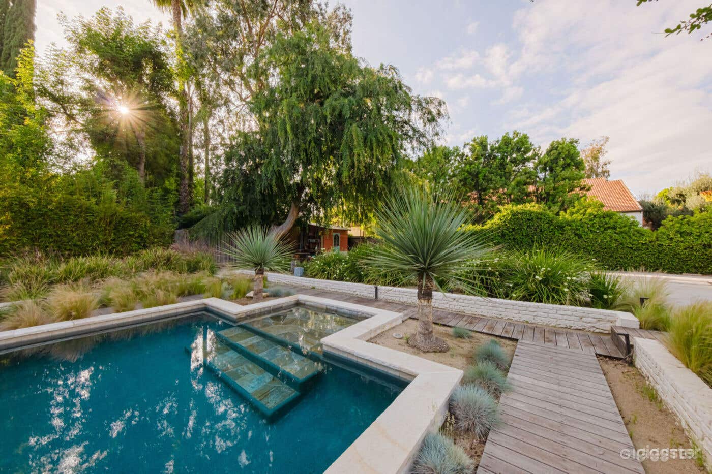 CALIFORNIA RANCH POOL FOR PRODUCTIONS Photo 3