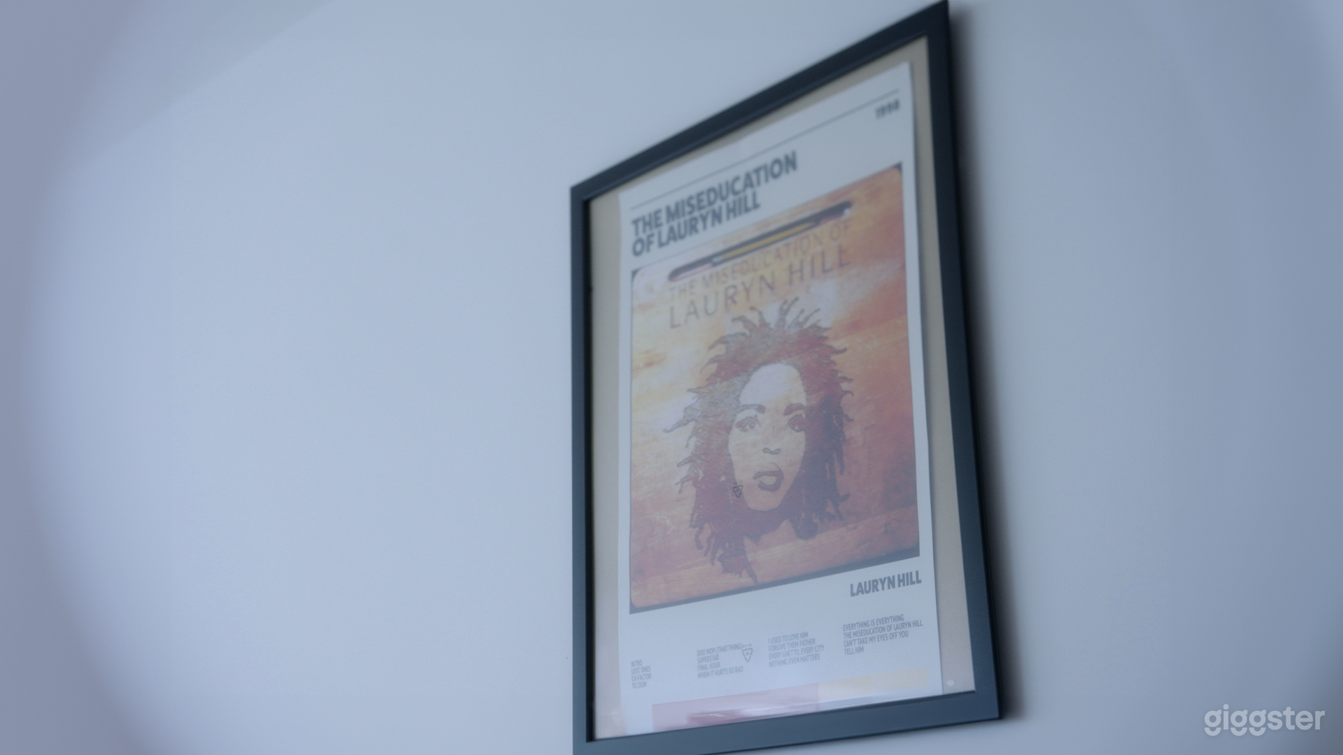 East Wing Apartment Photo 2