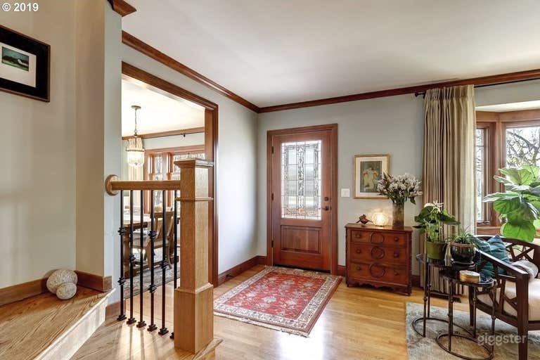  Picturesque Neighborhood, Warm, Up-Scale Home 