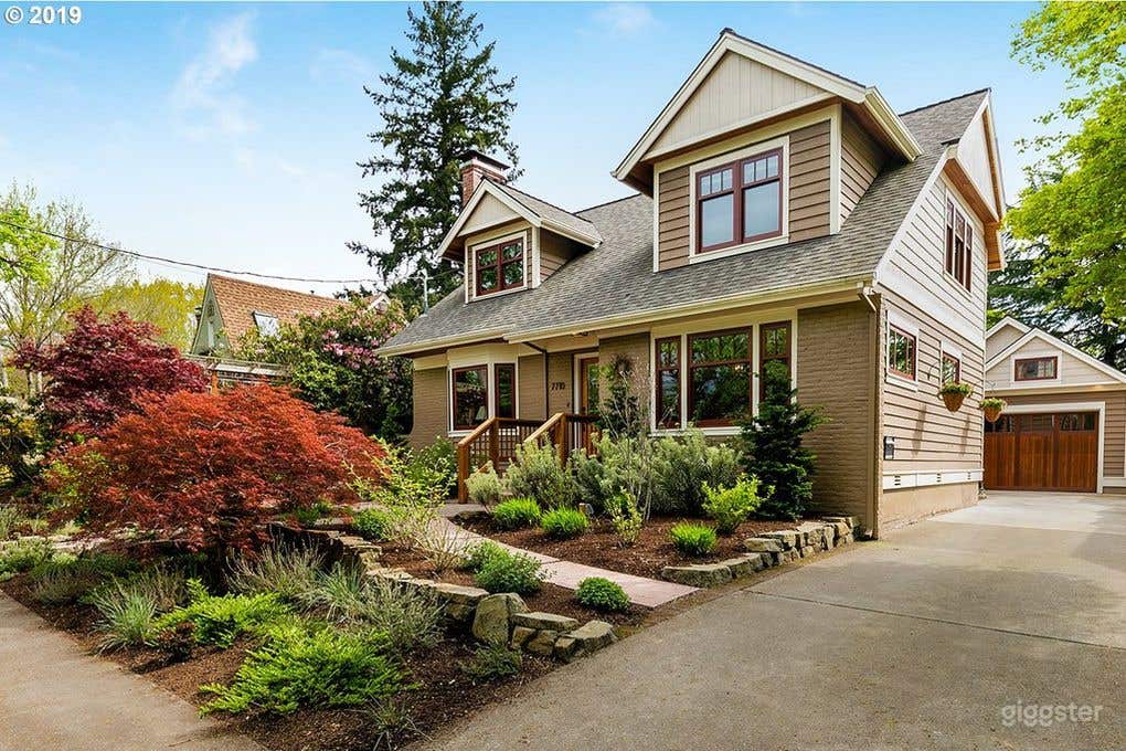 Picturesque Neighborhood, Warm, Up-Scale Home Photo 2