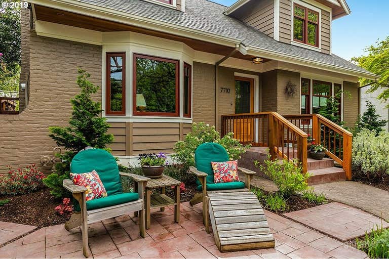  Picturesque Neighborhood, Warm, Up-Scale Home 