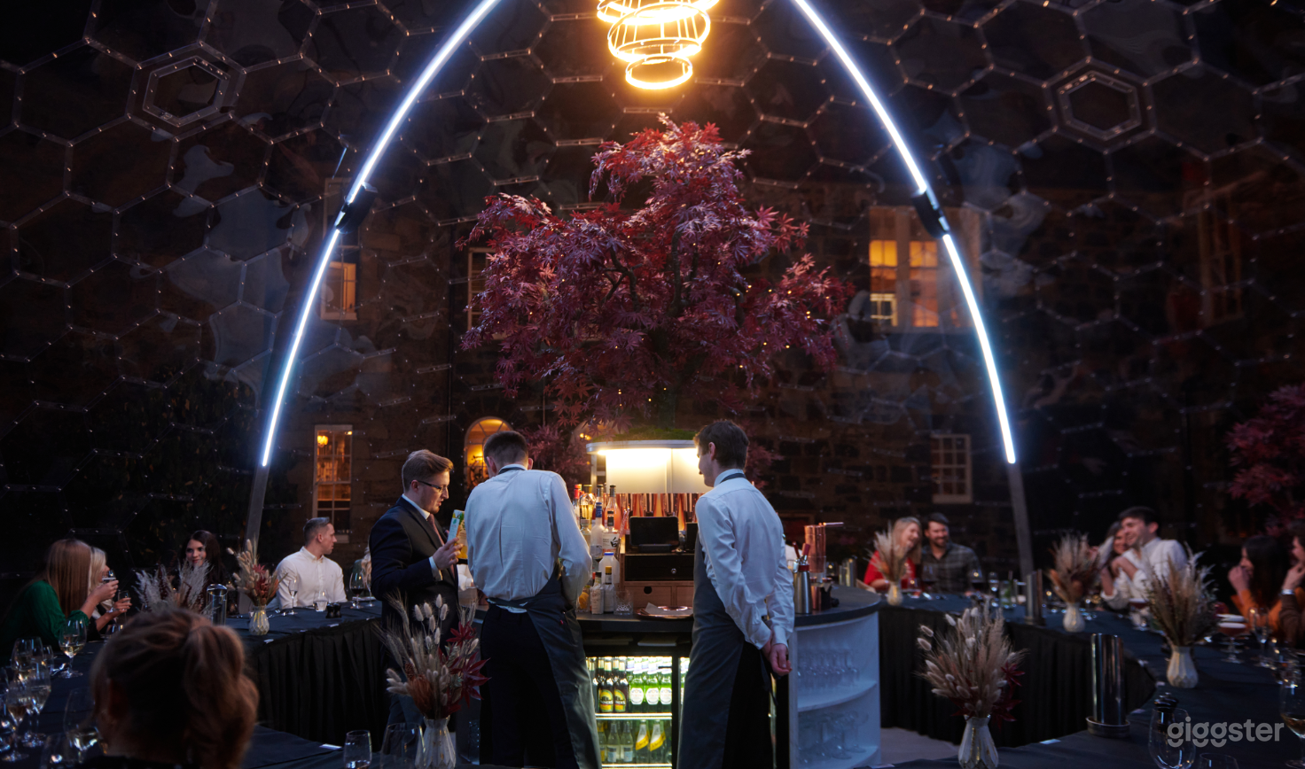 Romantic Sky Bar with Spectacular View Photo 3