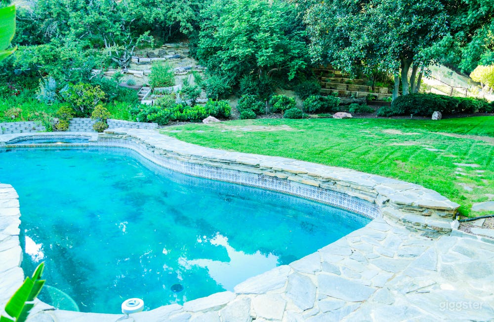 Ranch Like Property • Tropical &amp; Desert Combined Photo 2