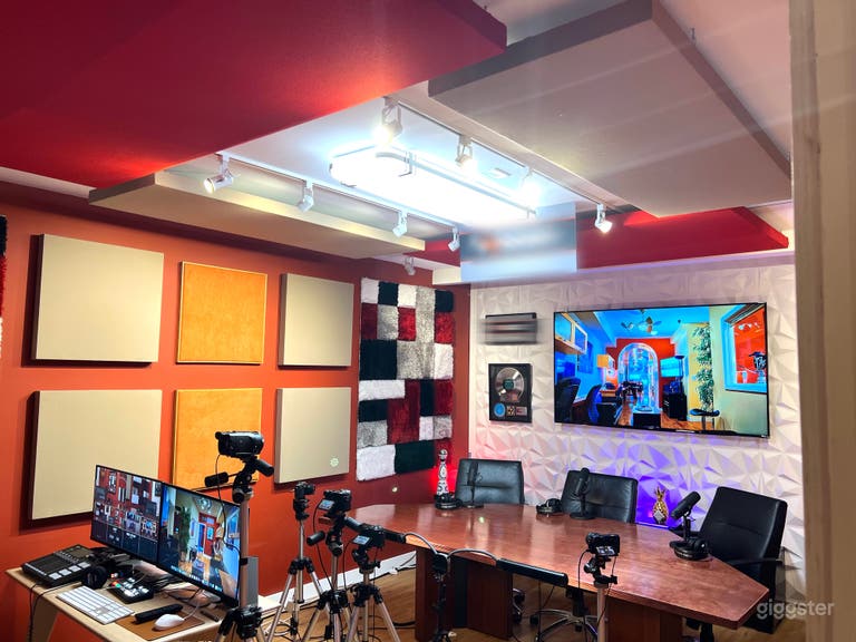  NYC’s Newest Podcast Studio 