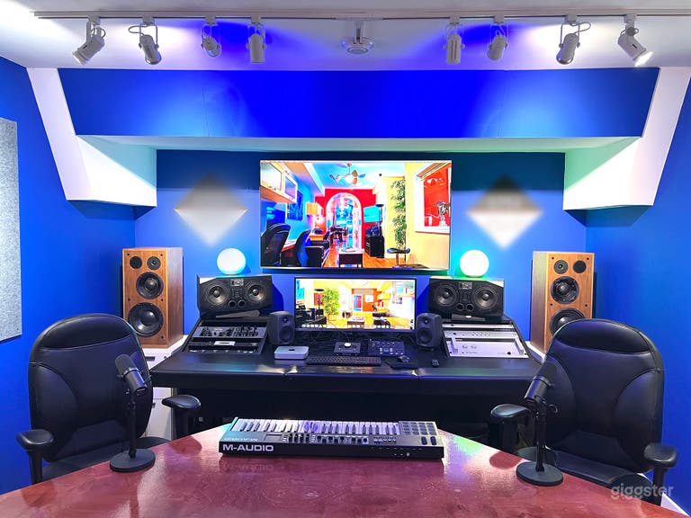  NYC’s Newest Podcast Studio 