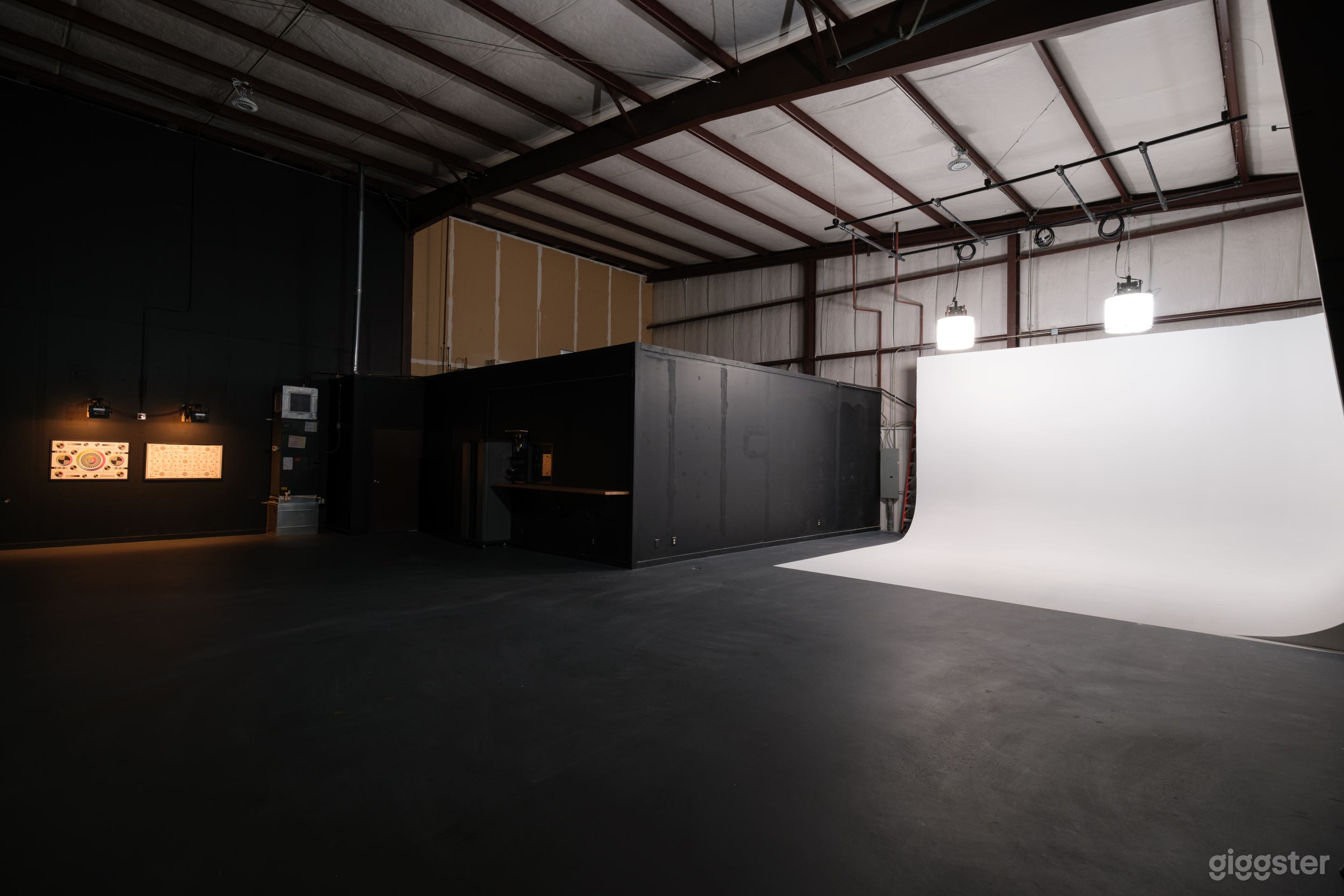 Midtown Camera Prep Facility + Photo/Video Studio Photo 1