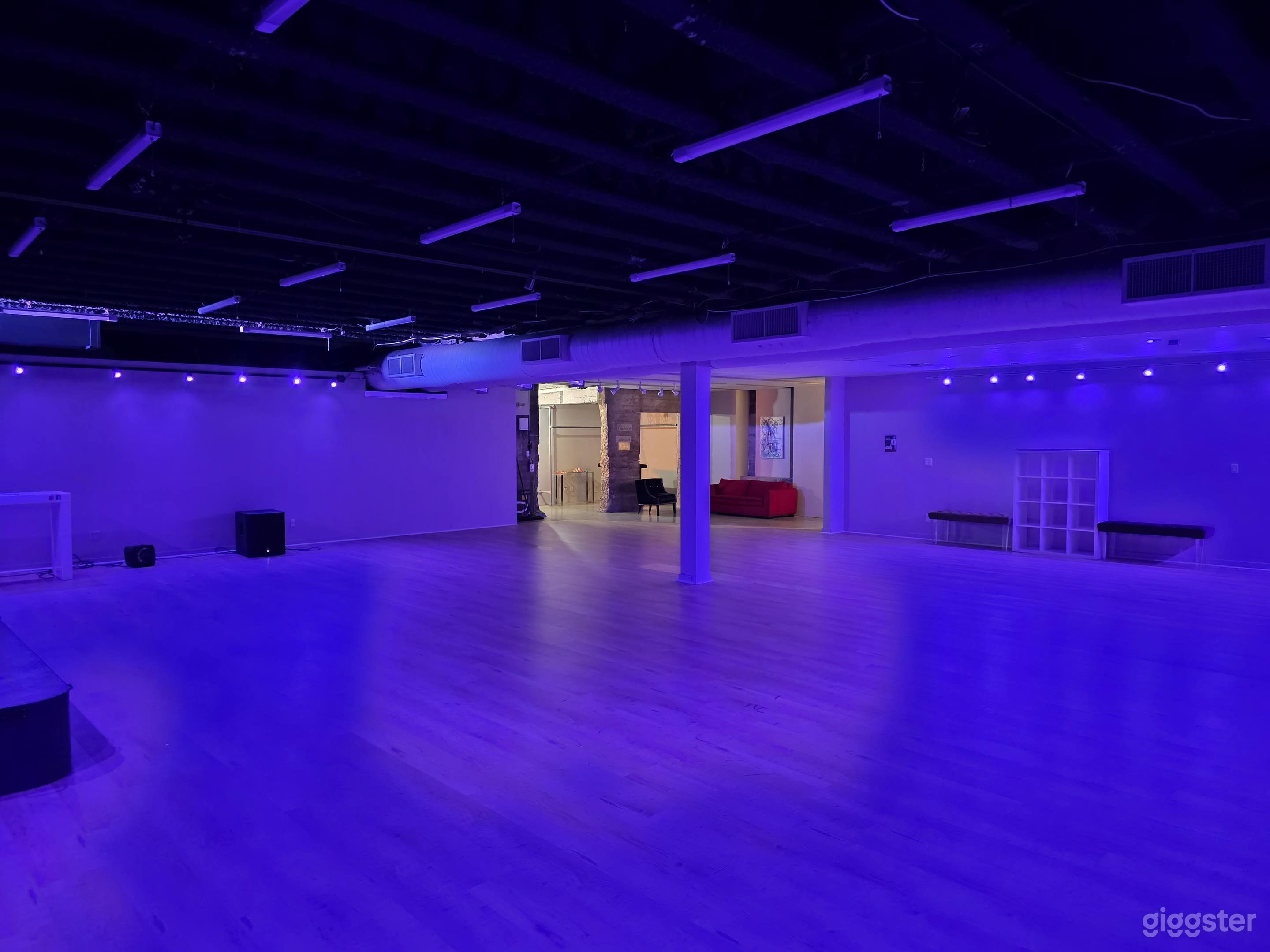 Studio Sol - 2000 sqft available for rent Photo 4