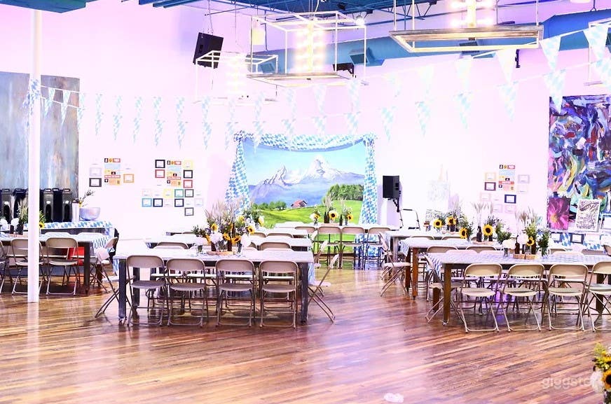 Gorgeous and Unique Studio in Houston, TX Photo 1