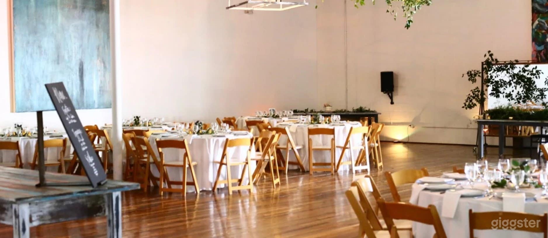 Gorgeous and Unique Studio in Houston, TX Photo 2