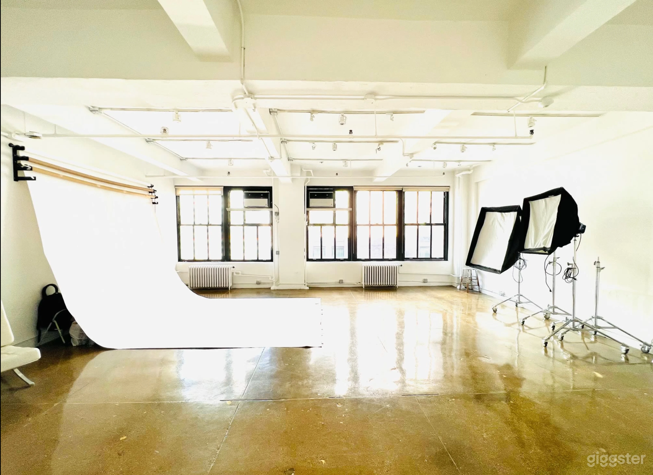 Midtown Photo Studio &amp; Meeting Space  Photo 1