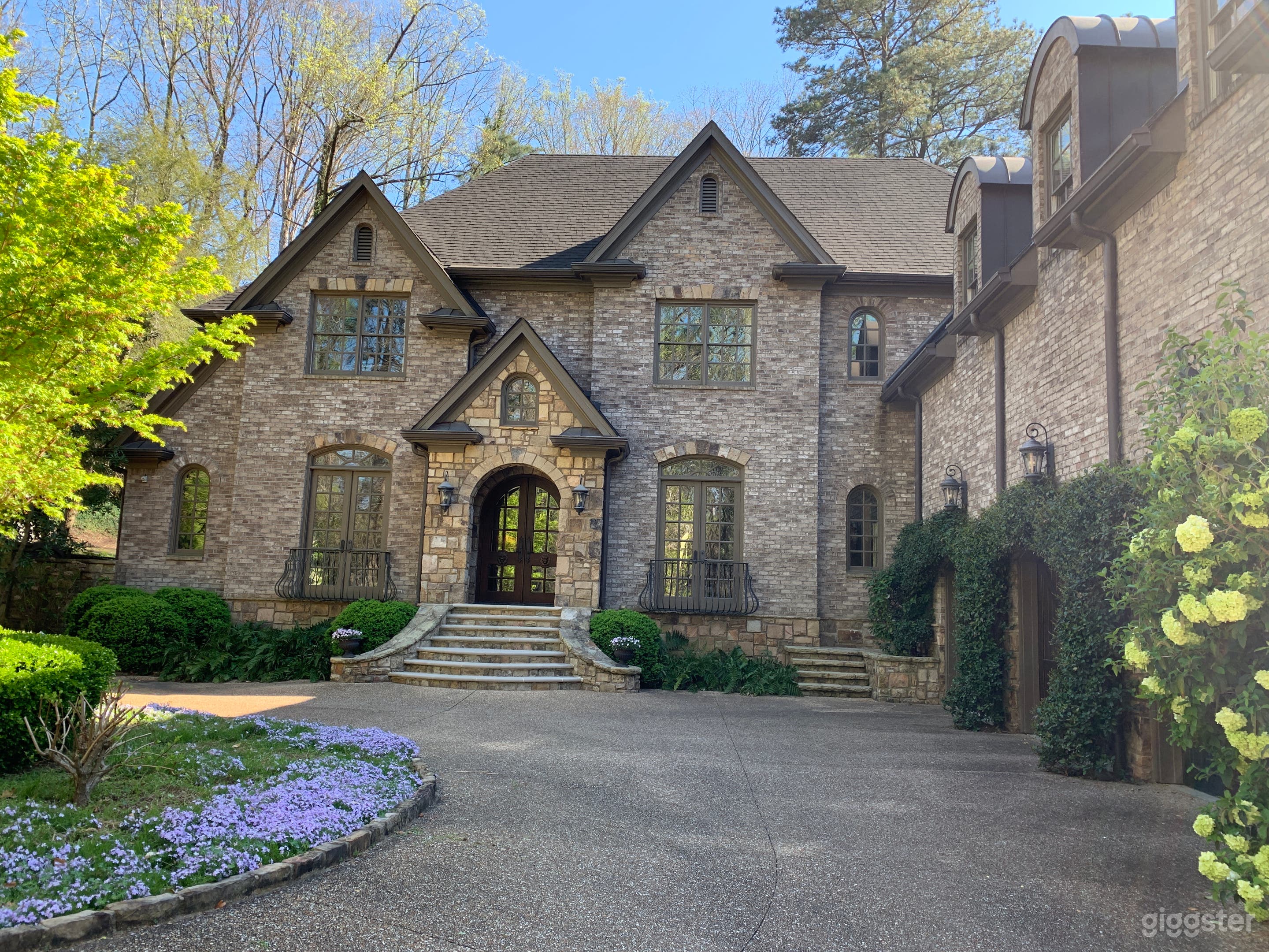 Buckhead “Old World” Mansion - cival war area Photo 1