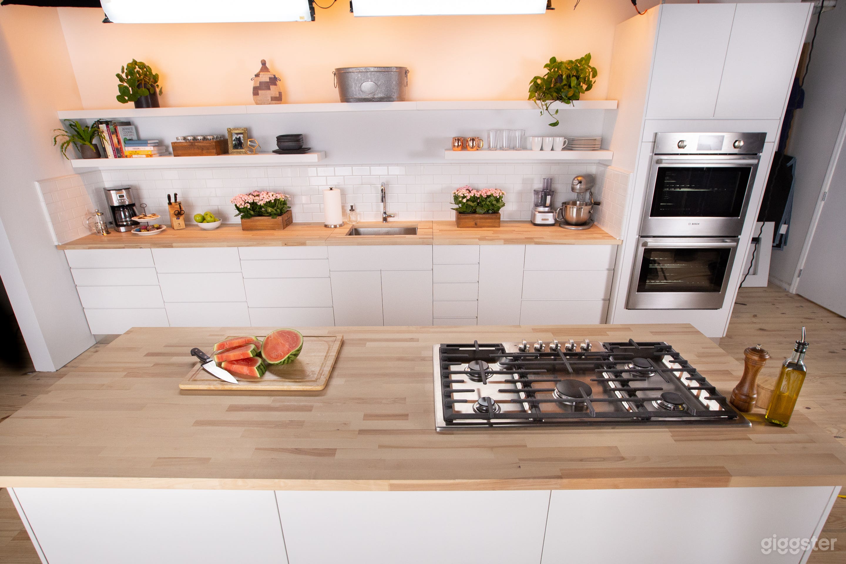 Gourment Kitchen Set in the heart of Manhattan Photo 1