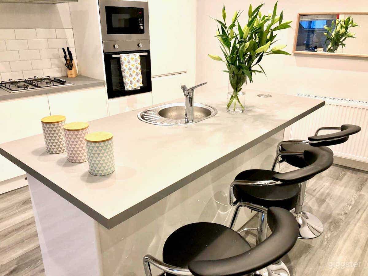 STYLISH &amp; SPACIOUS ALMAR VILLA Photo 2