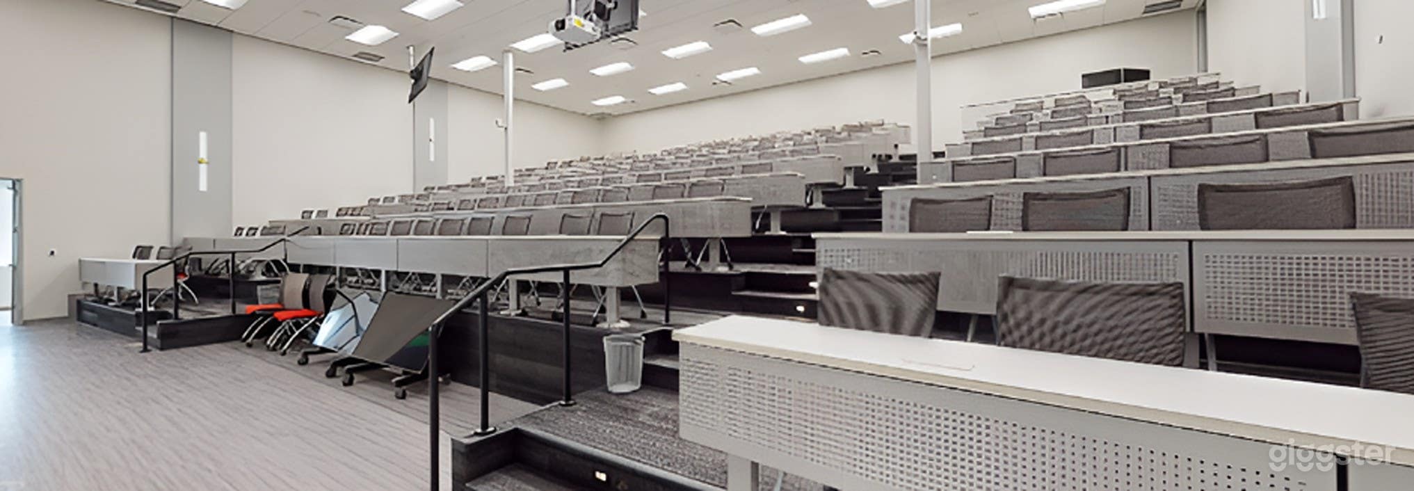 Versatile Theatre-Style Auditorium &amp; Event Space  Photo 2