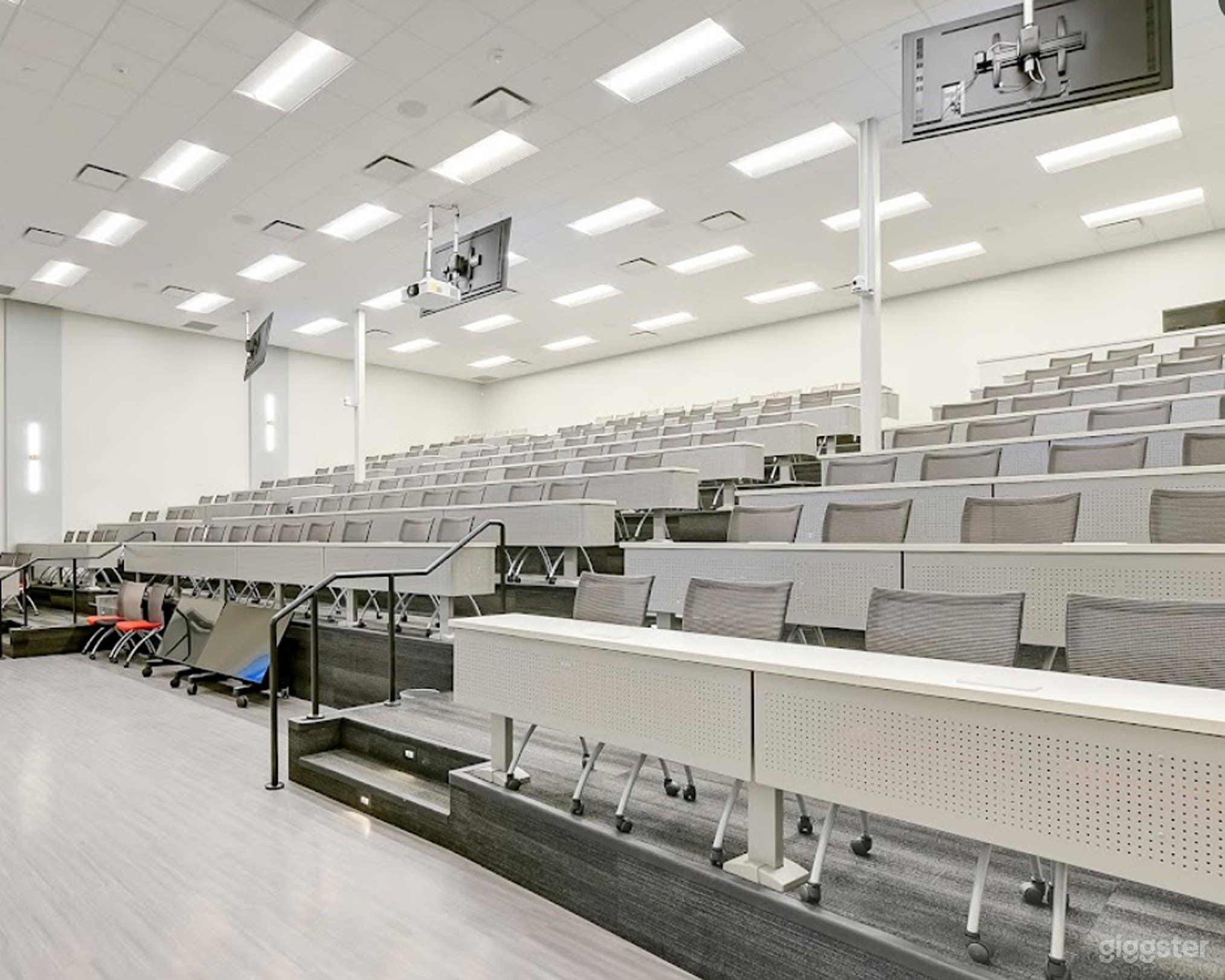Versatile Theatre-Style Auditorium &amp; Event Space  Photo 1
