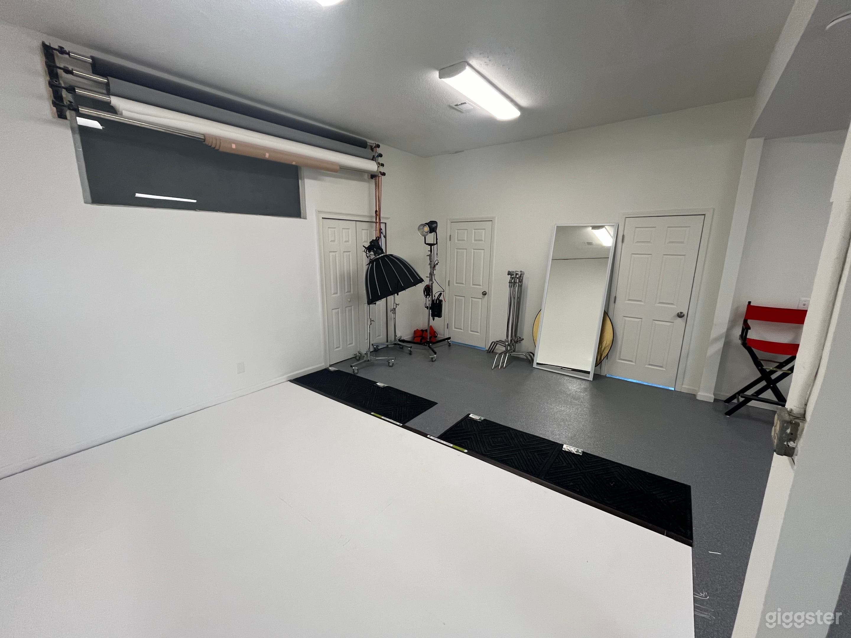 Atlanta Photo/Video Studio with Cyc Wall Photo 4