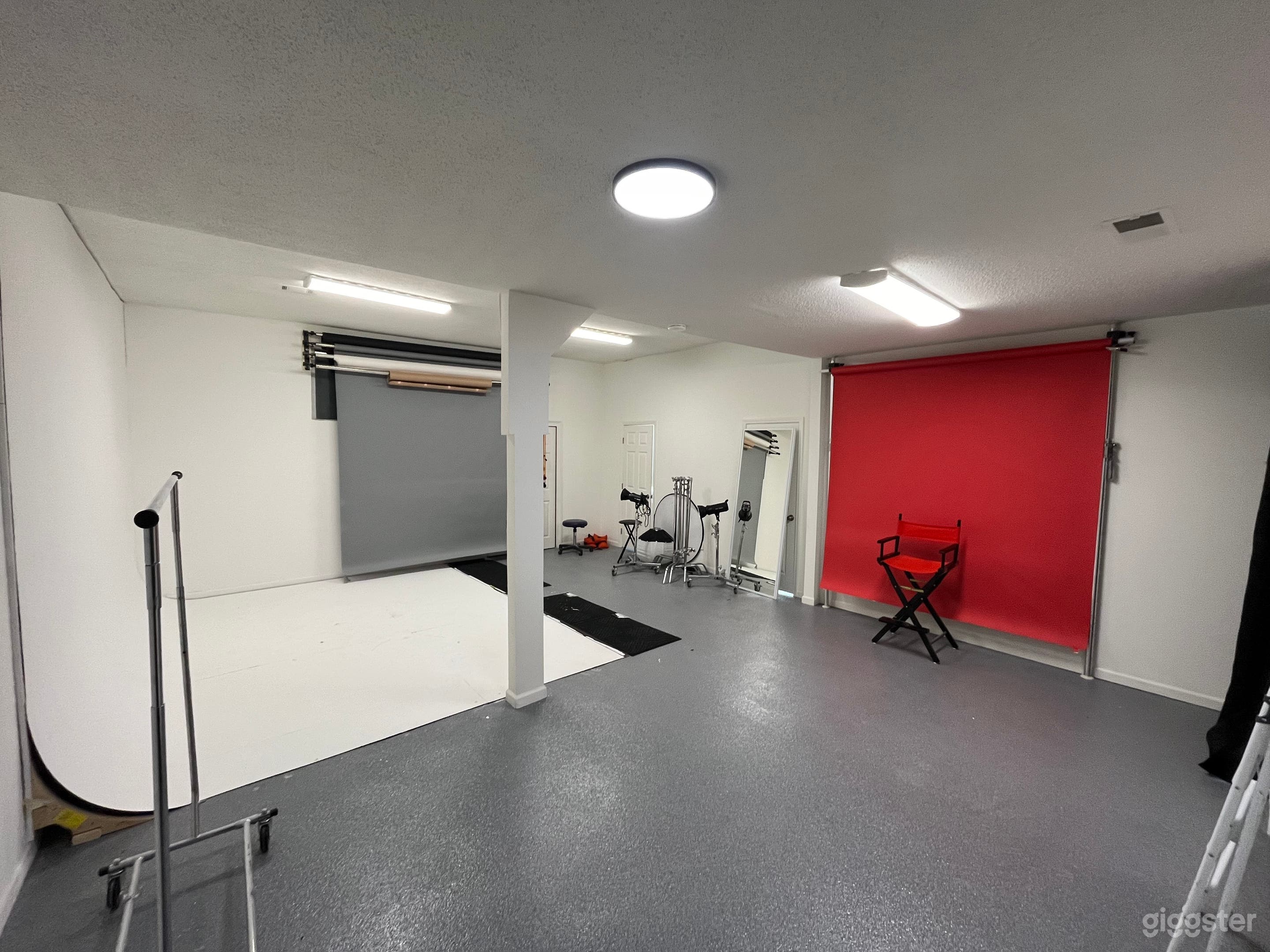 Atlanta Photo/Video Studio with Cyc Wall Photo 2