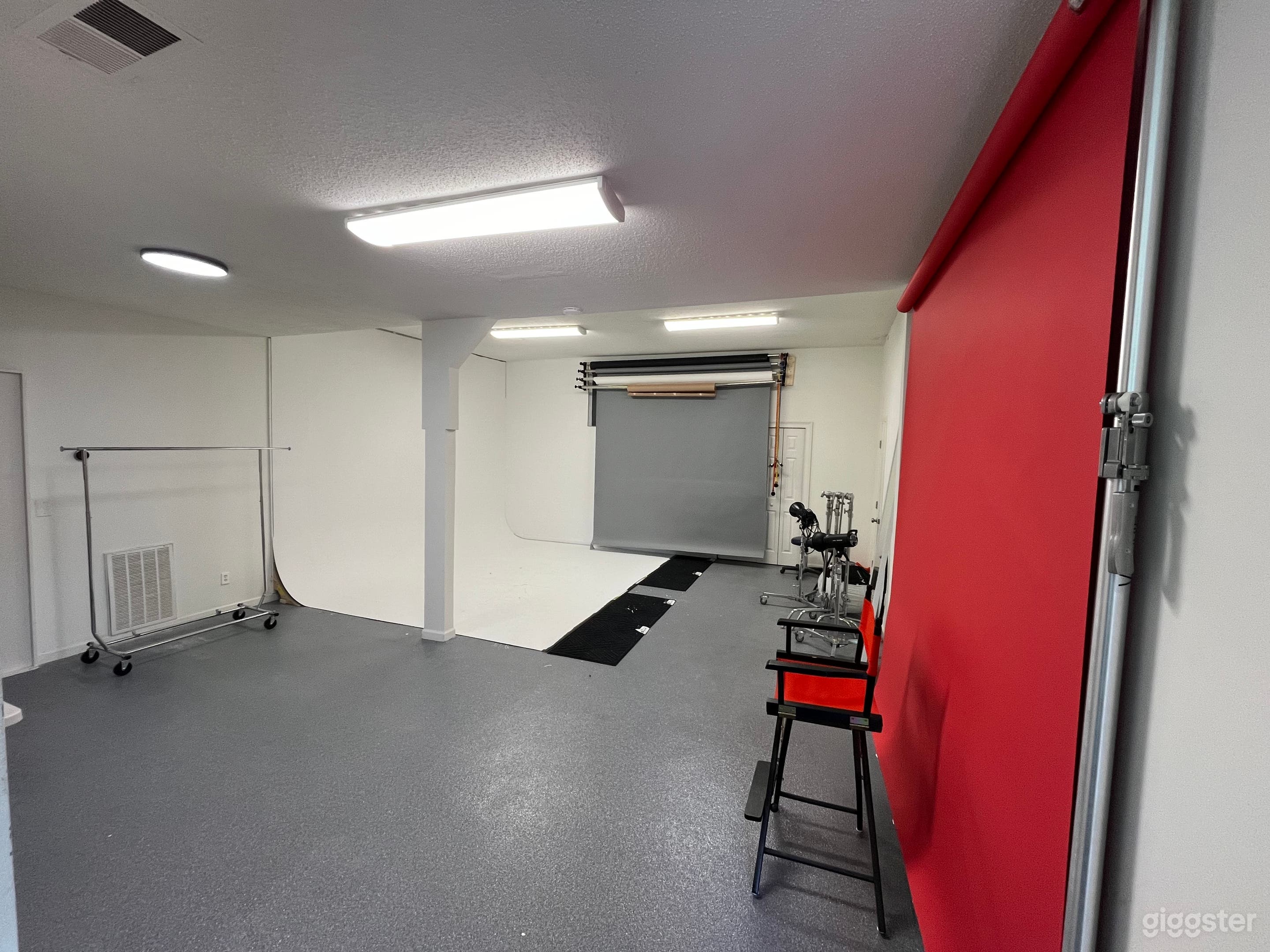 Atlanta Photo/Video Studio with Cyc Wall Photo 1