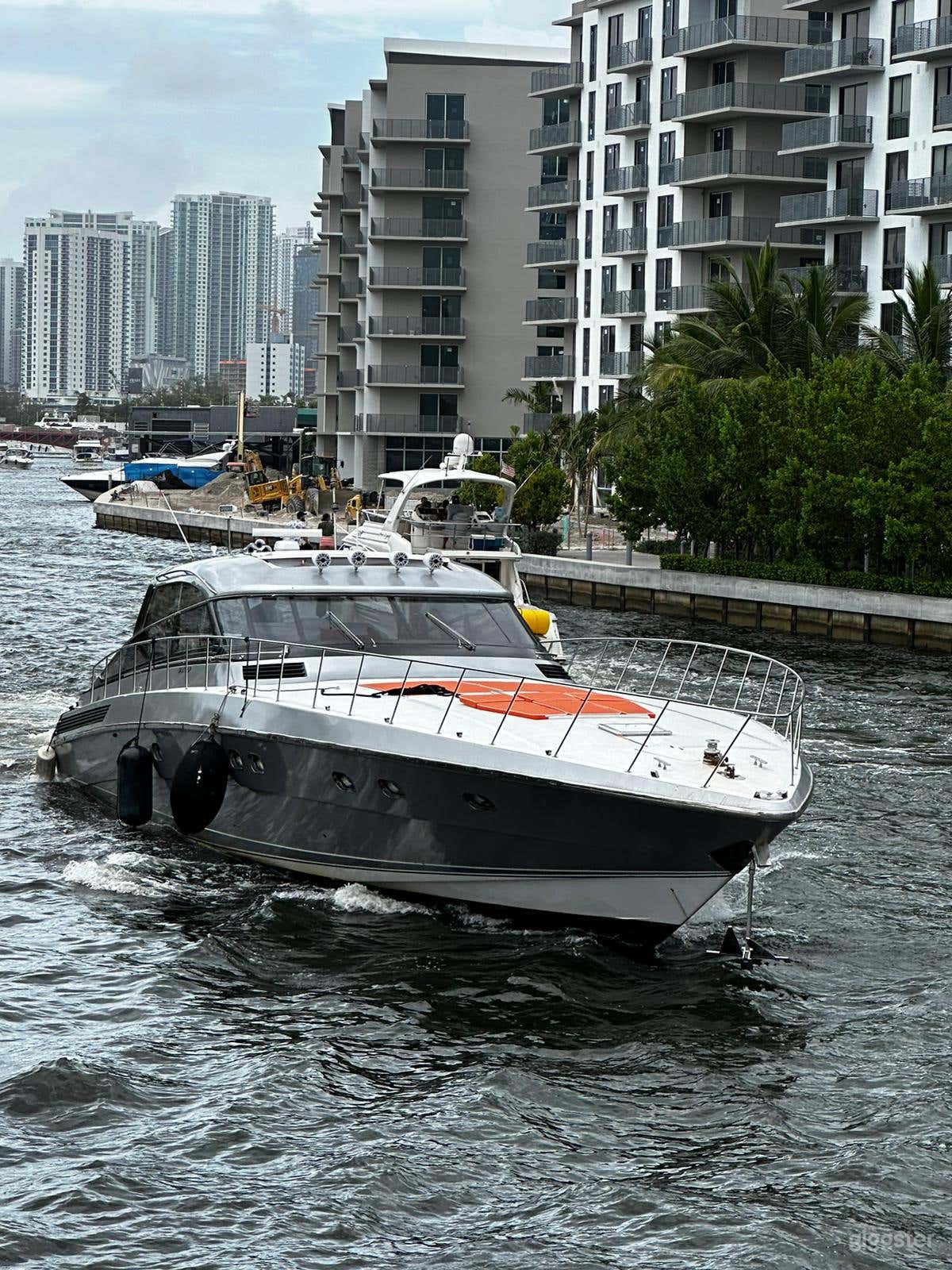 80' Baia Panter Yacht (Jacuzzi) Photo 1