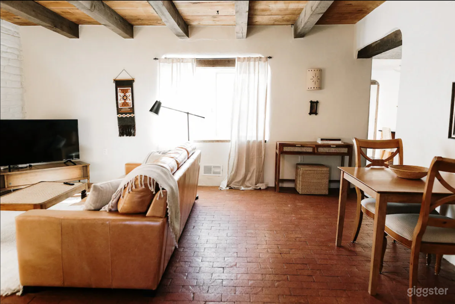 Beautiful Adobe Casa in Albuquerque, NM Photo 3