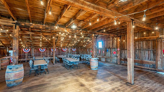 Historic Creek Barn Photo 3