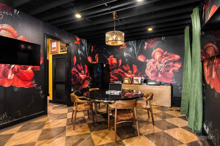  Vibrant Rockstar Red House in Nashville  