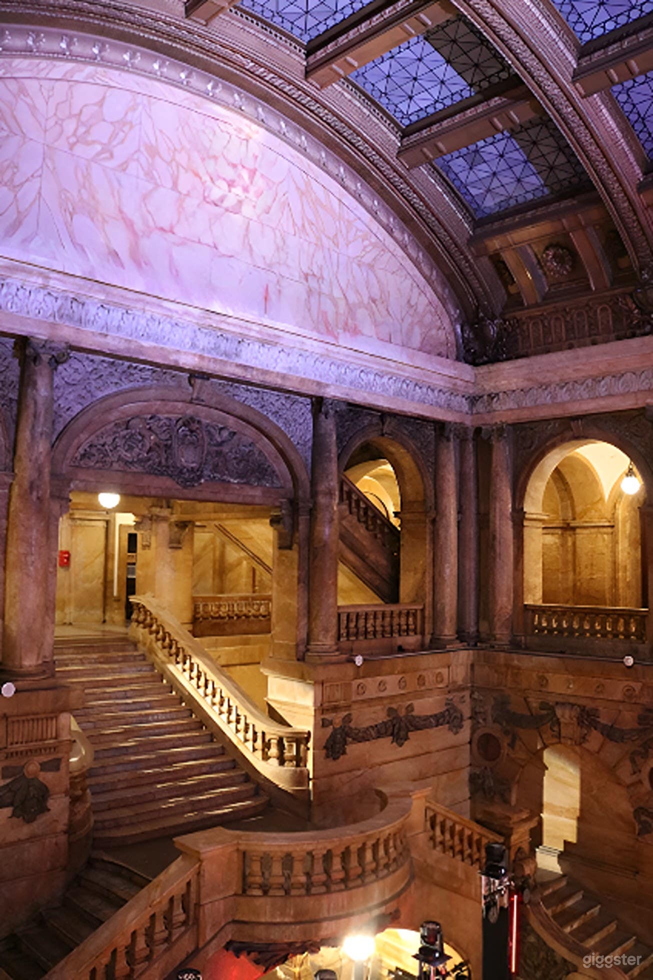 Grand Staircase Area – Iconic Marble Backdrop for Photoshoot Photo 3