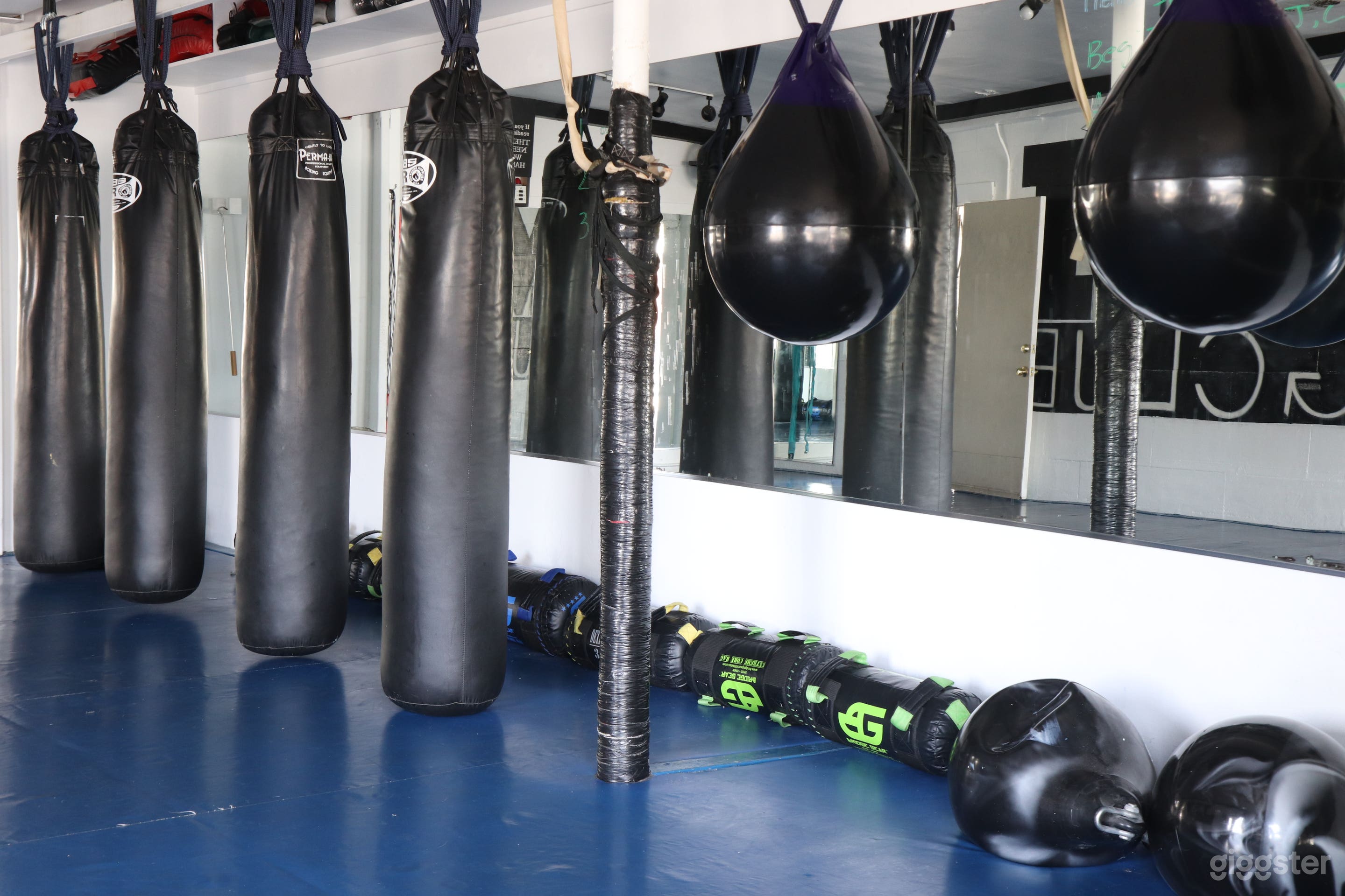 Authentic Boxing Gym Photo 3