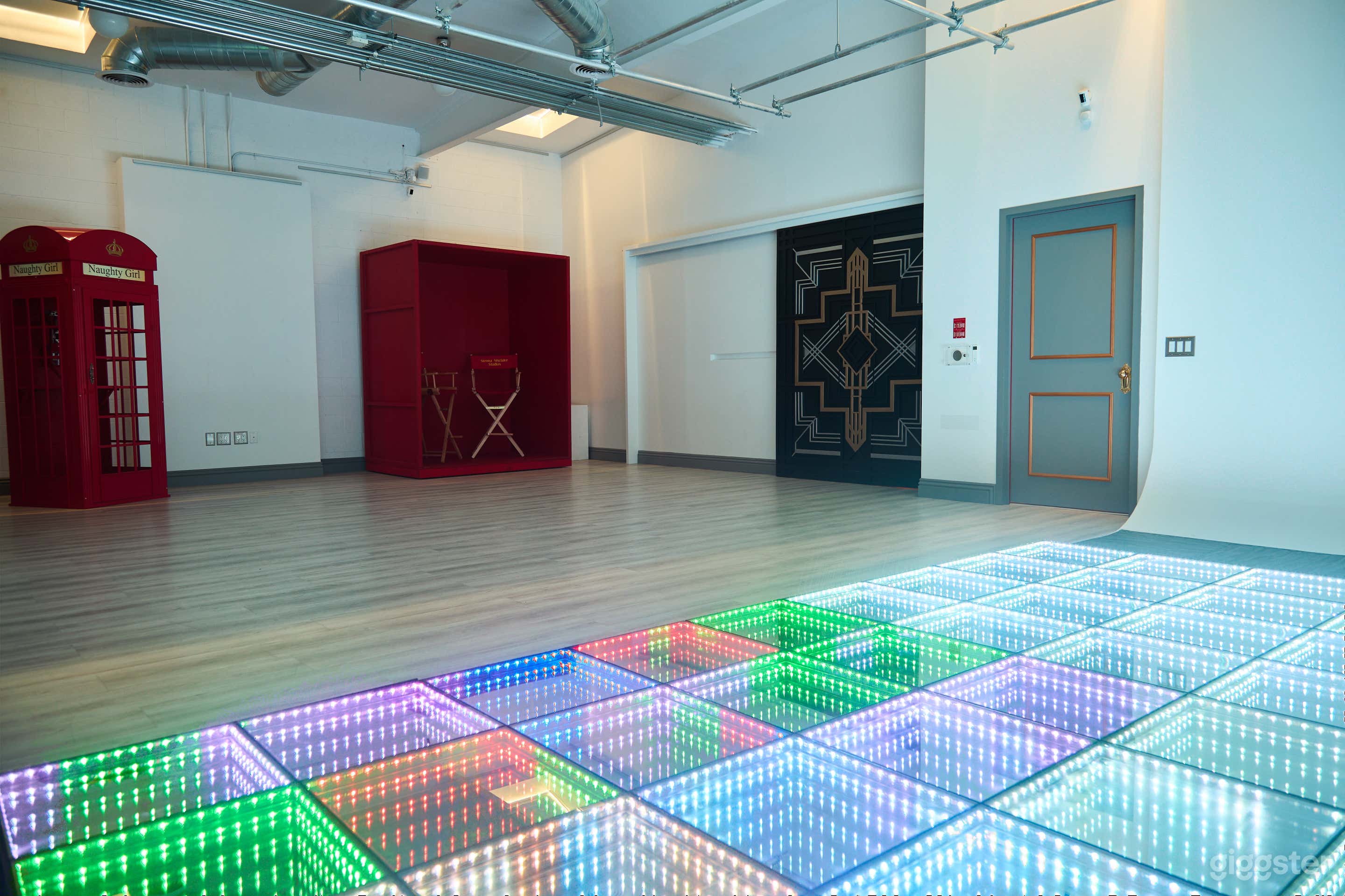  Los Angeles Photo Studio with Natural Lighting Photo 3