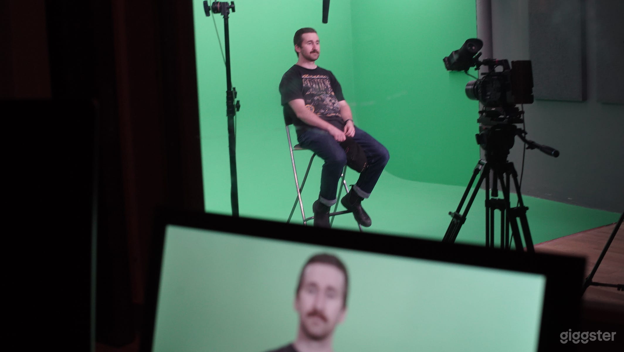 Green Screen Stage in Chelsea Manhattan  Photo 3