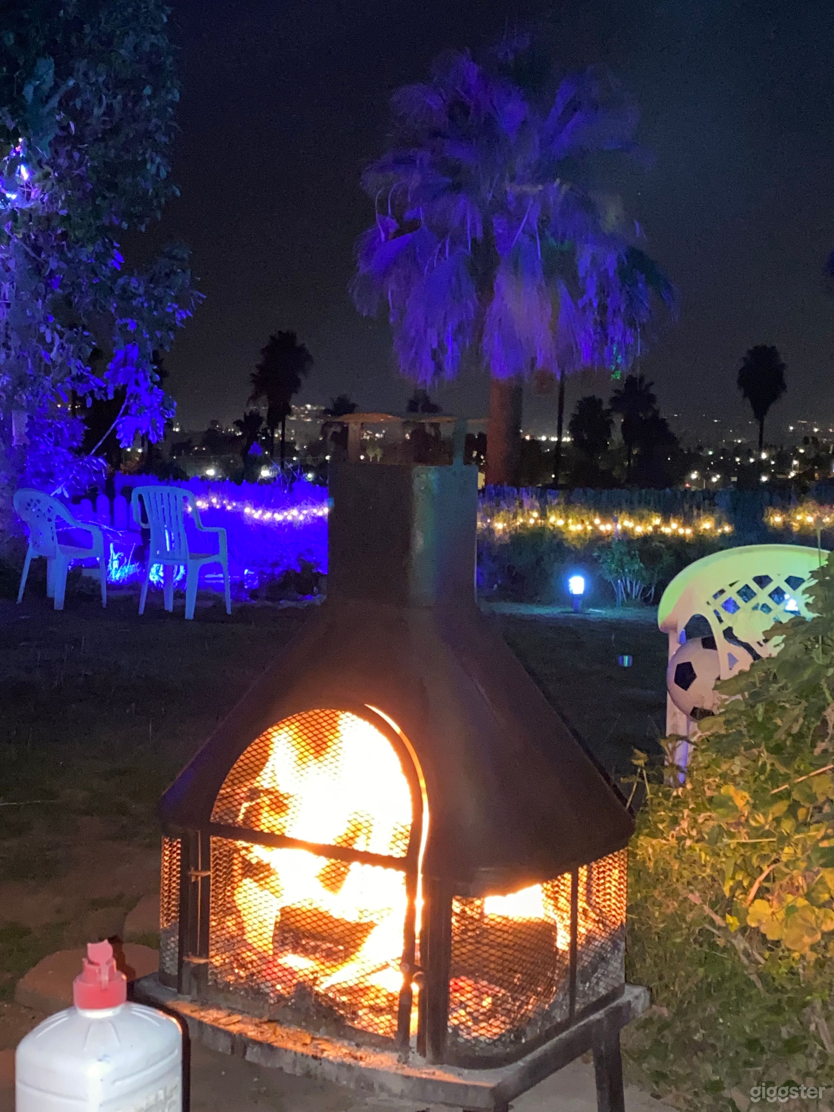 Fireplace and heating and the view of the city at night😊🌴