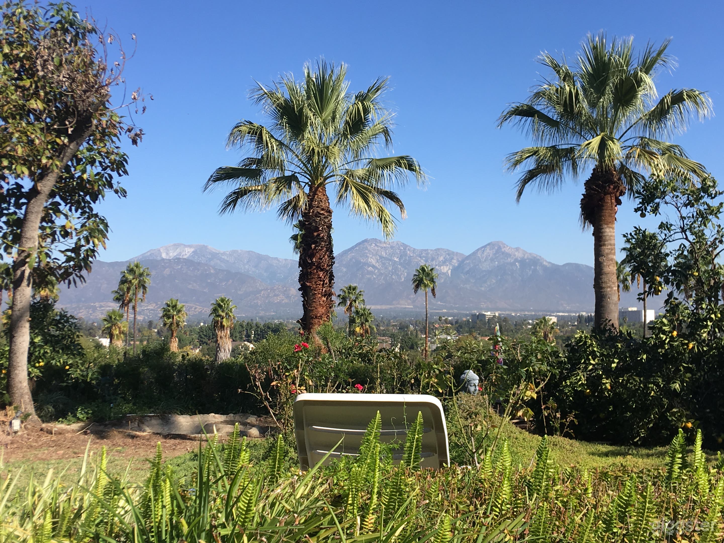 View of the mountains during the day😊🌴