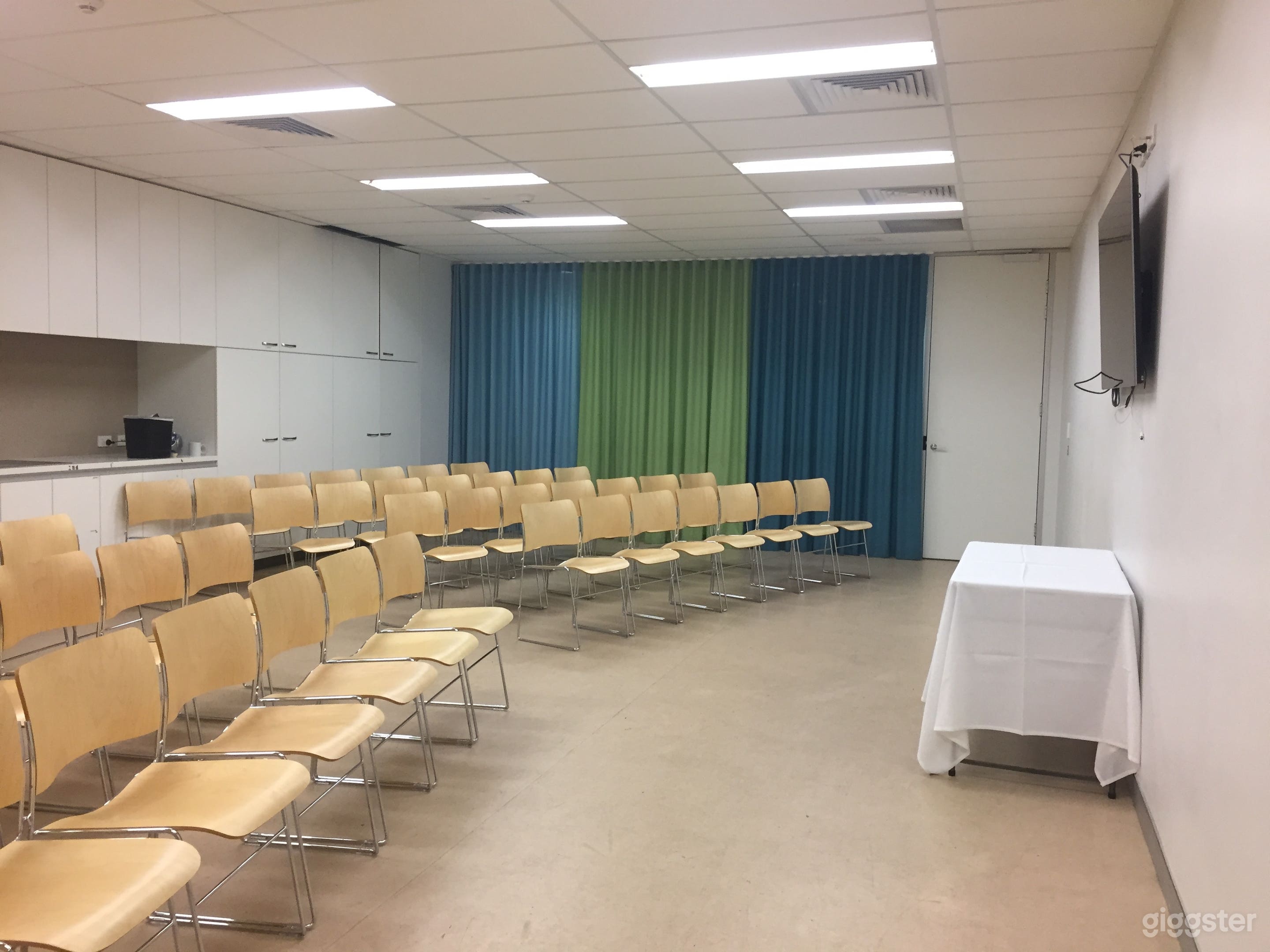 Meeting Rooms Photo 4